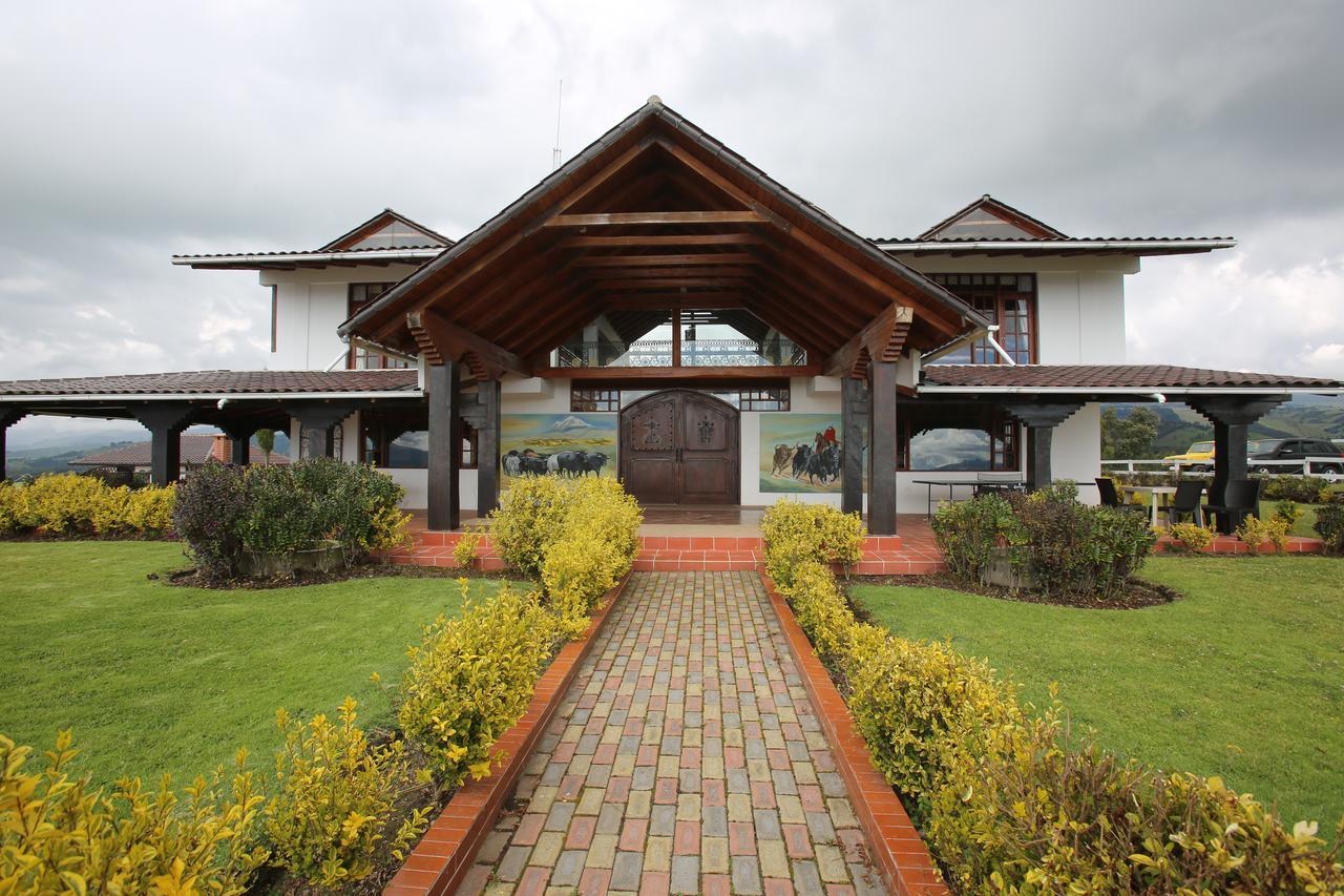 Hosteria Loma Larga Cayambe Luaran gambar